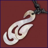 Muschel Anh�nger  Maori Tribal Fish Hook 