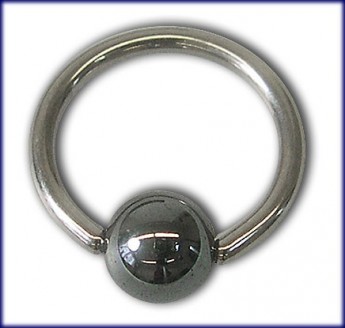 Piercing Ring aus Titan mit H�matitkugel