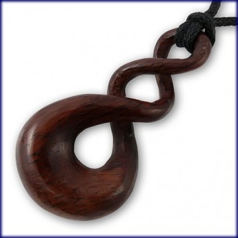 Holzanh�nger  Maori Triple Twist Pikorua 